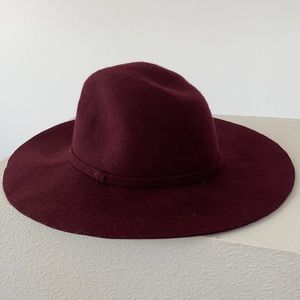 LOFT maroon wool hat! Perfect for fall!